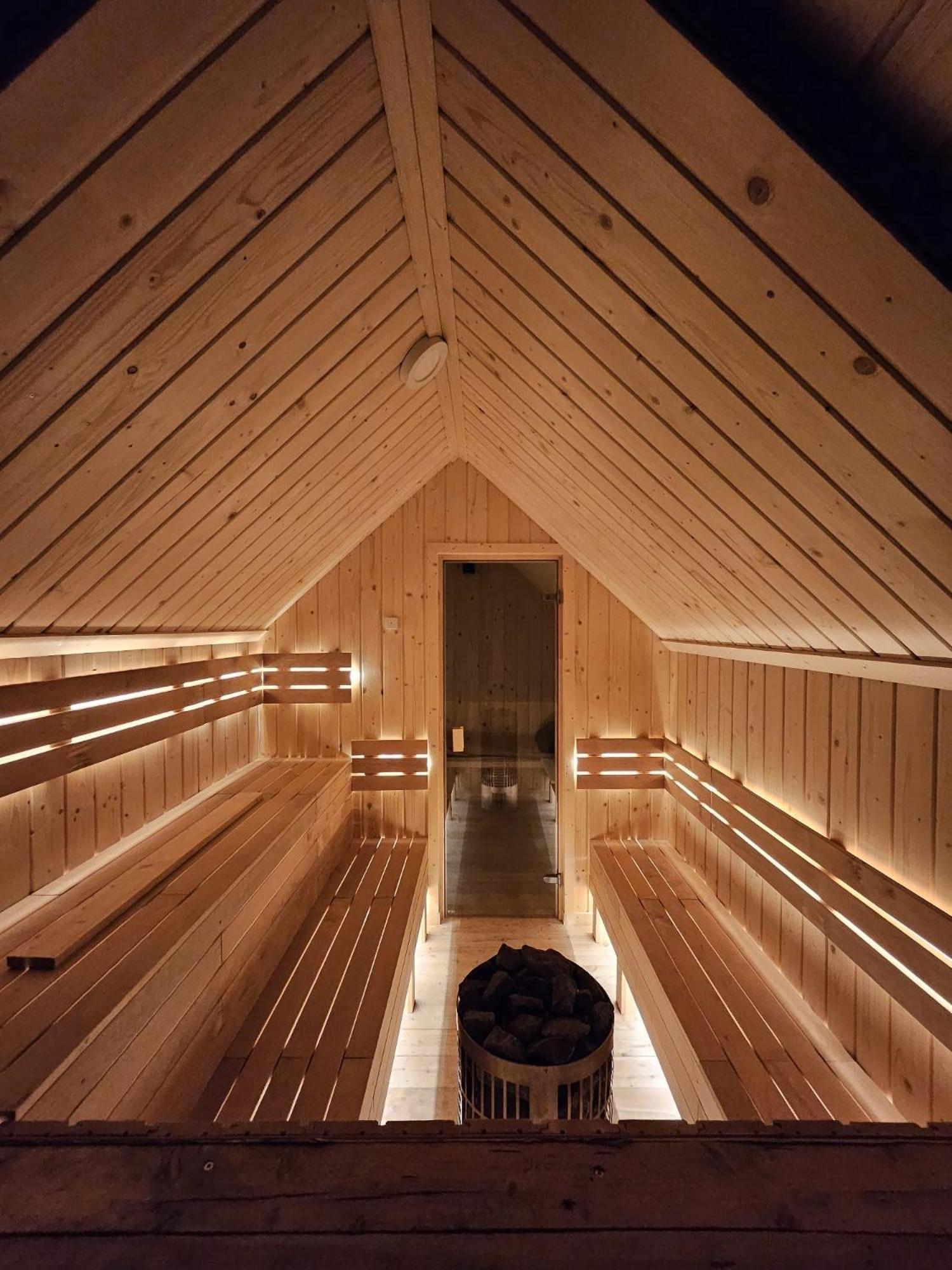 Goralska Chatka 2 Highland Cottage - Split Ac, Jacuzzi, Sauna, Private Parking, Mountains View, Garden, Закопане Экстерьер фото