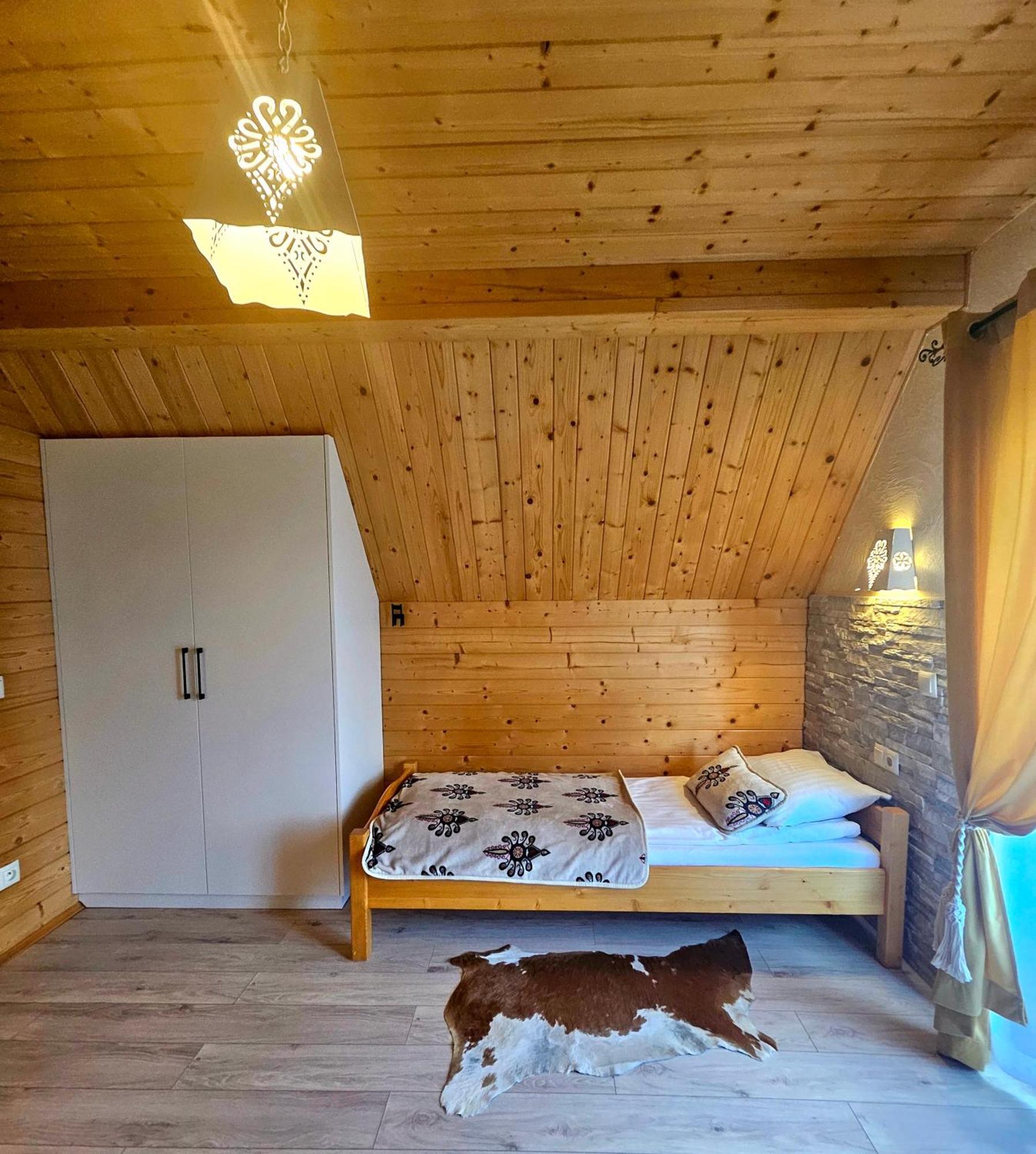 Goralska Chatka 2 Highland Cottage - Split Ac, Jacuzzi, Sauna, Private Parking, Mountains View, Garden, Закопане Экстерьер фото